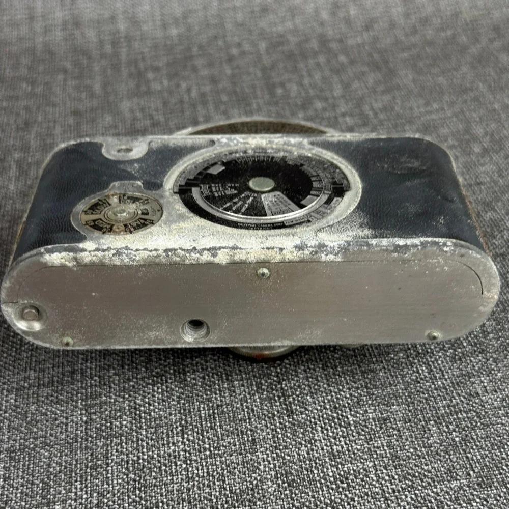 Universal Mercury II Model CX 35mm Camera Tricor f2.7 Lens Vintage